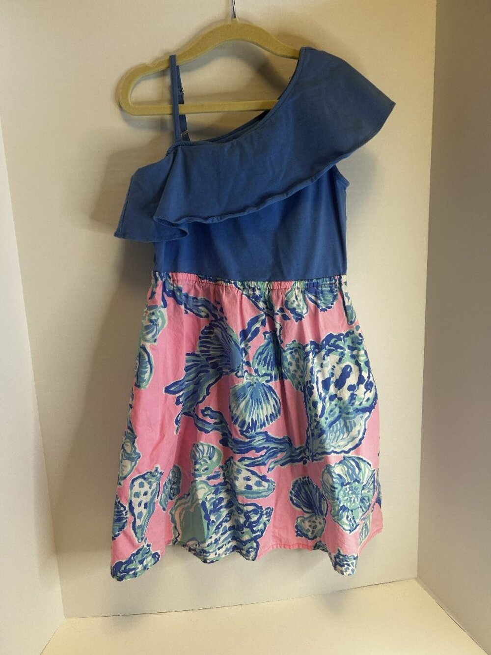 Size L, VGUC, Runa Dress, Pattern:  Pink Pout